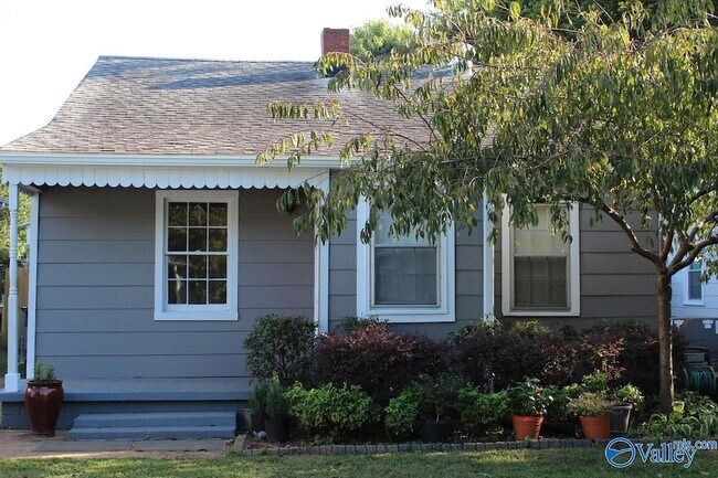 Foto del edificio - 1114 Stevens Ave NE