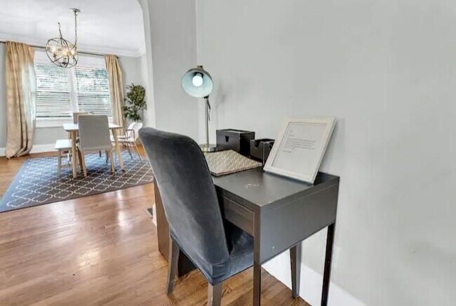 Foto del edificio - 1354 Winburn Dr