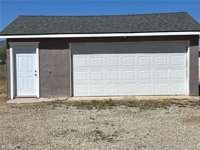 Building Photo - 3 br, 1 bath House - 38133 15th St E
