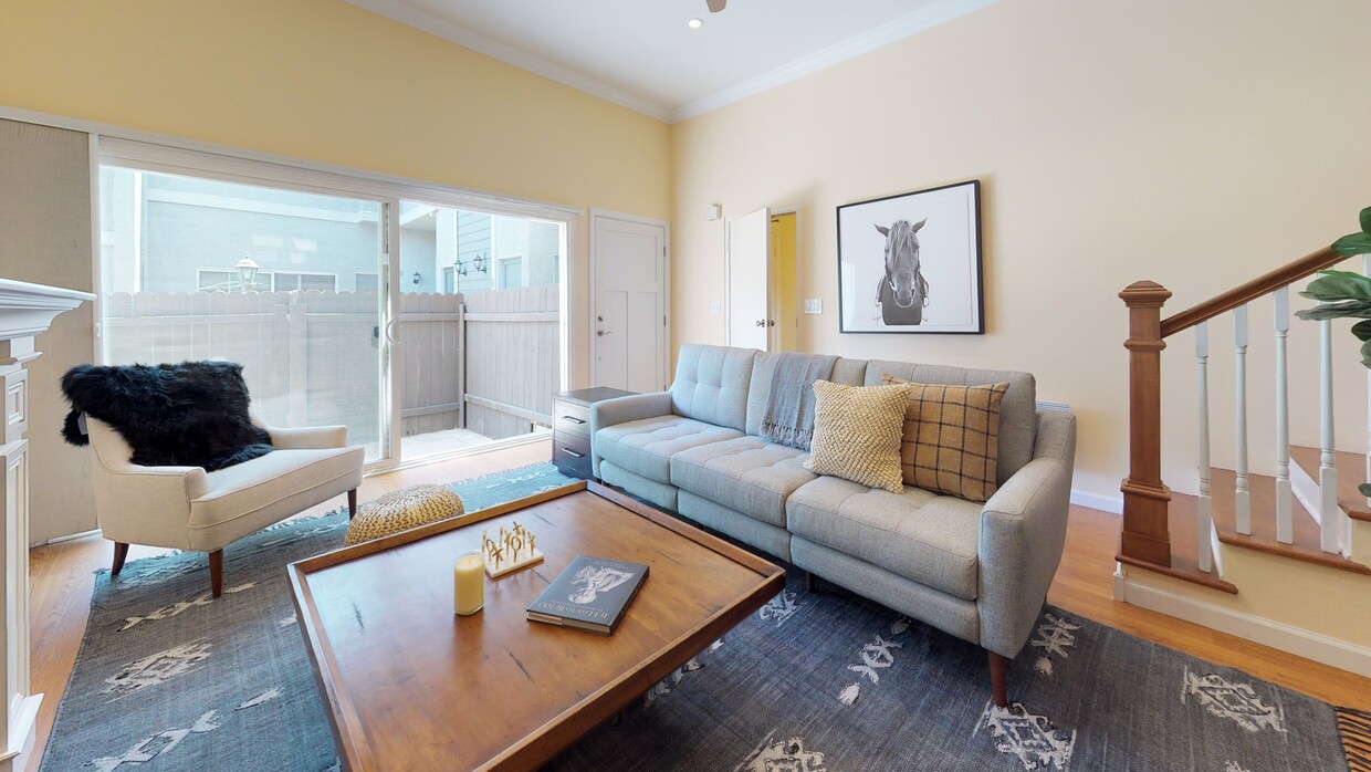 Photo - 2112 Warfield Ave Townhome