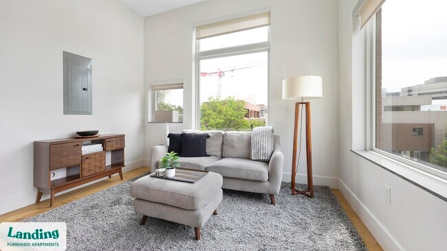 Building Photo - 135 Adams St