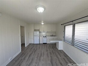 Building Photo - 741 Hoawa St