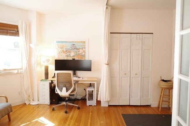 Foto del edificio - 50 Bartlett St