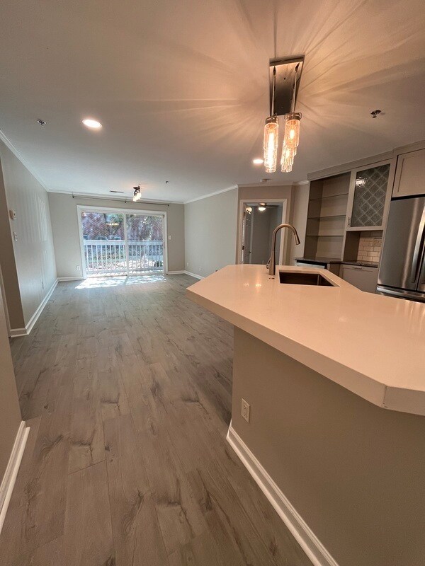 Foto principal - 517 N Graham St