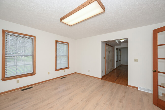 Foto del edificio - 4367 Bunker Ln