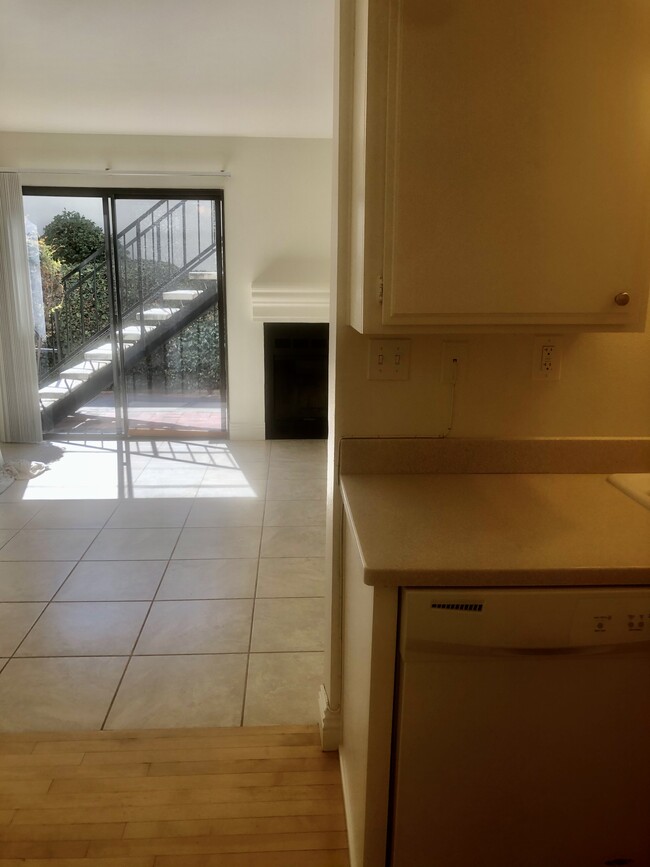 4128 Jewell St Unit 2, San Diego, CA 92109 - Apartments in San Diego ...