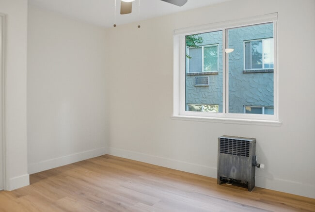 Foto del edificio - 1364 Lafayette St