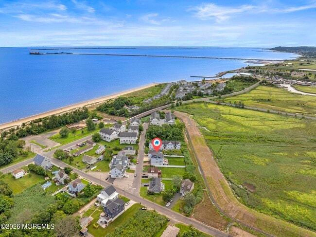 Building Photo - 619 Park Ave