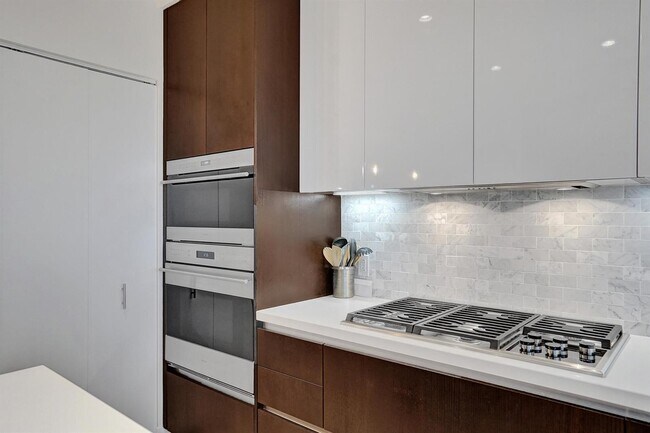 Foto del edificio - 3040 N Ocean Blvd