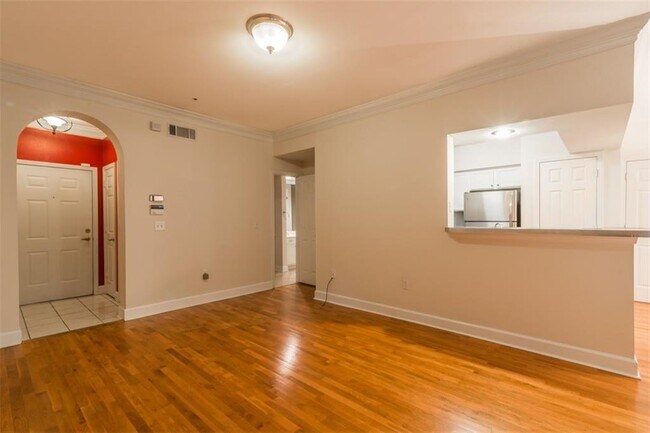Building Photo - 3777 Peachtree Rd NE