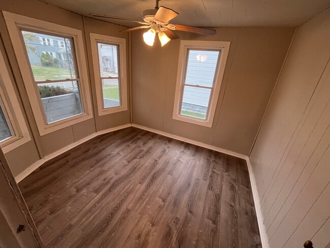 Foto del edificio - 7006 Worley Ave