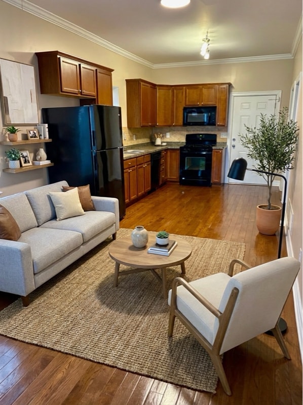 Building Photo - 469 Tacoma Ave