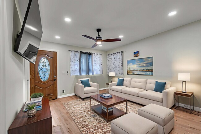 Foto del edificio - 6641 Peach Tree St