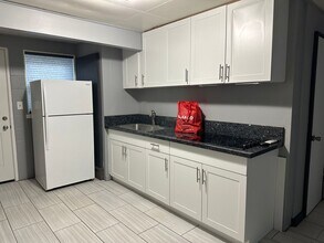 Building Photo - 2019 Aoao Pl