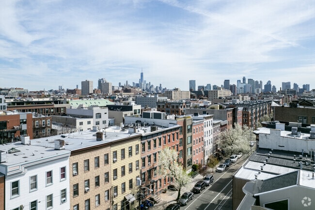 Aerial Photo - 717 Adams St