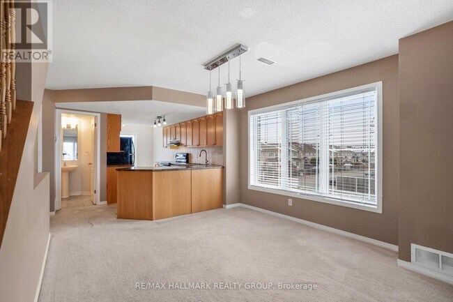 Building Photo - 584 Lakeridge Dr