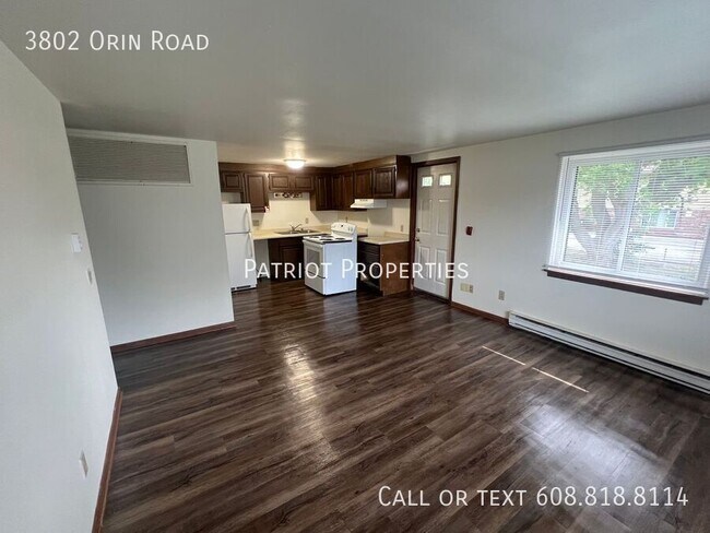 Building Photo - 1 bed/1 bath plus den in Madison, WI!