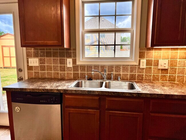 Building Photo - 207 Falmouth Dr