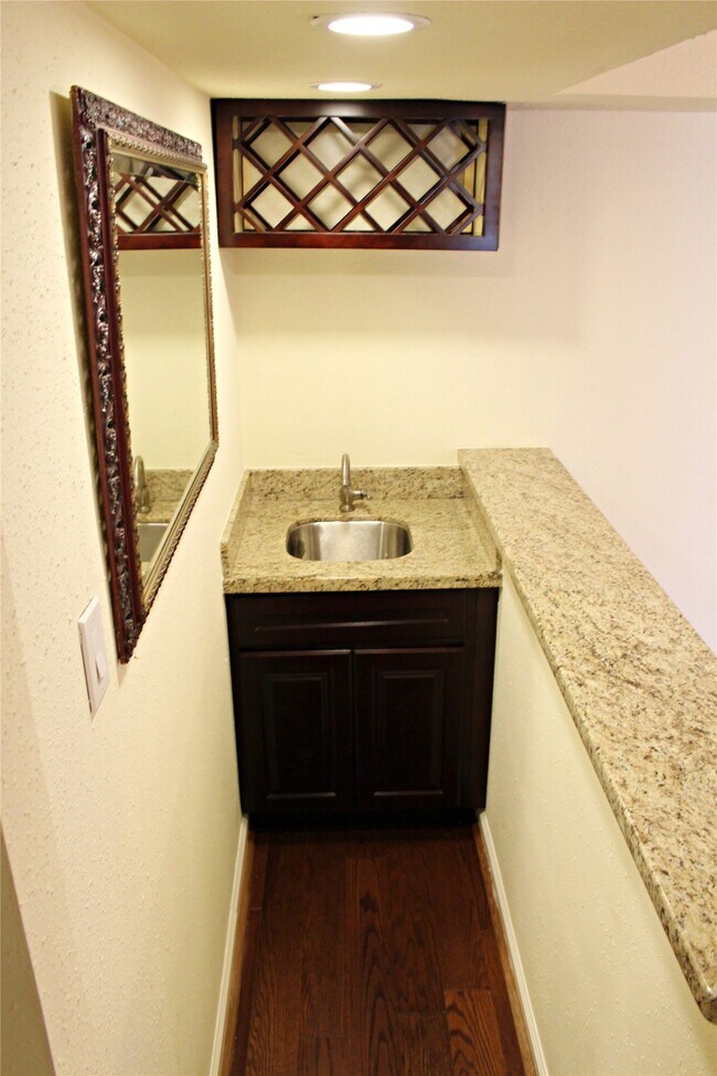 Foto del edificio - 4635 Wild Indigo St
