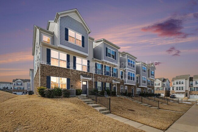 Building Photo - 9777 Oaklawn Blvd NW