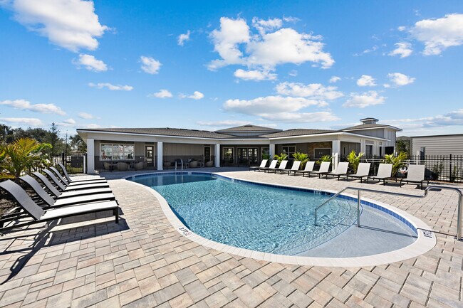 Foto del edificio - Solamar Apartment Homes Kissimmee