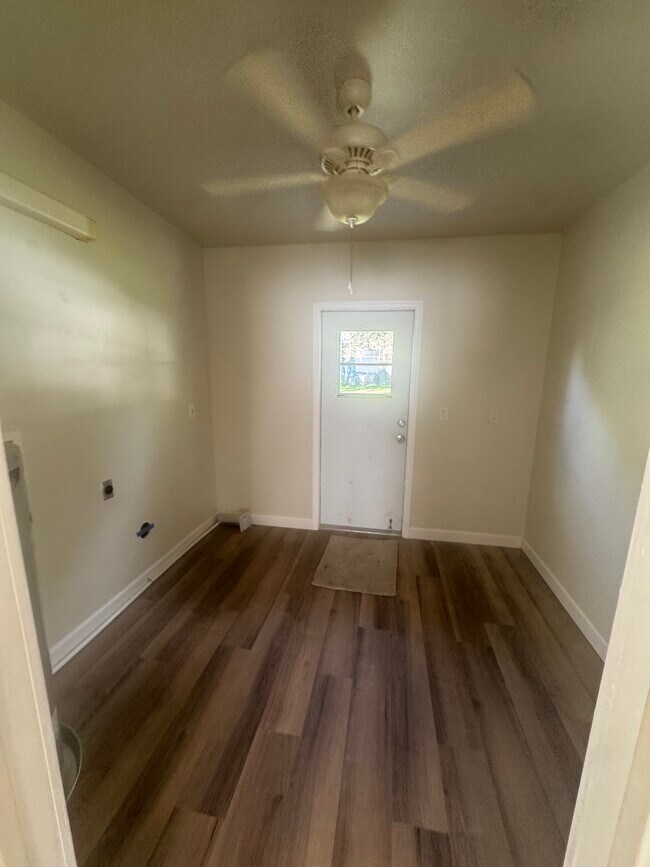 Foto del edificio - 535 County Rd 419