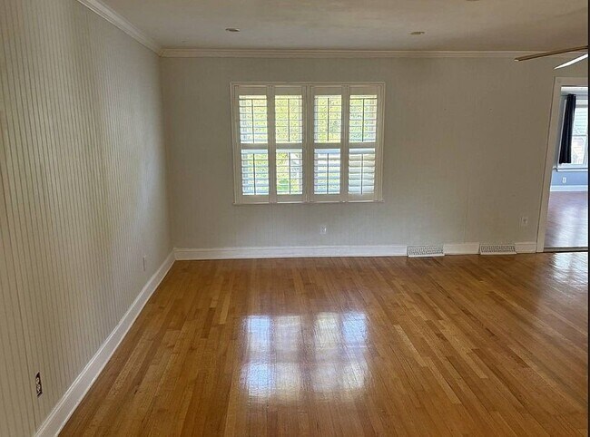 Foto del edificio - 1126 Garland Rd