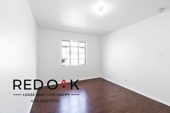 Foto del edificio - ~2 Weeks FREE~ Spacious One Bedroom Sundre...