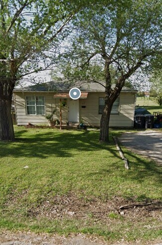 Building Photo - 230 W 37th St