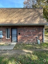 Building Photo - 4923 Myers Rd