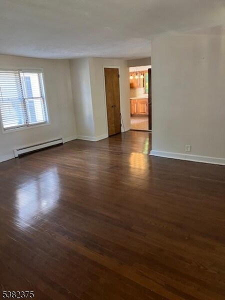 Foto del edificio - 307 Walnut Ave
