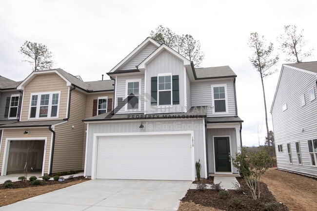 Photo - 1010 Crater Lk Wy Townhome
