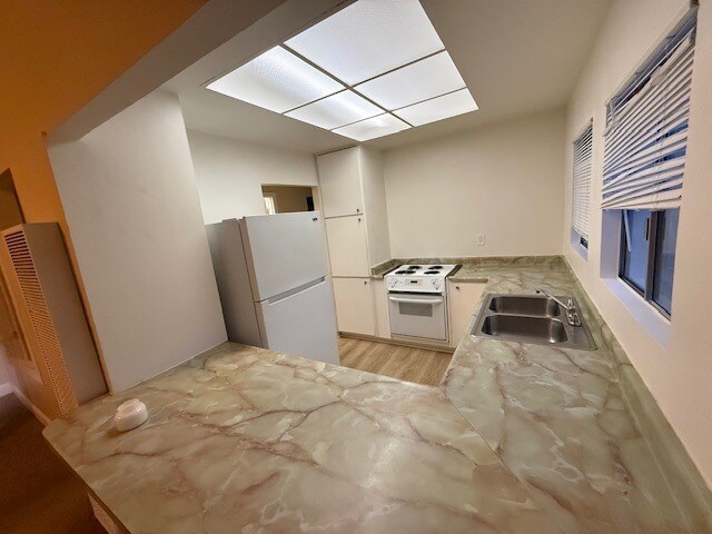 Foto del edificio - 17 W Poplar St