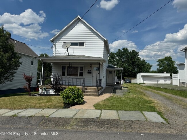 Building Photo - 819 Throop St