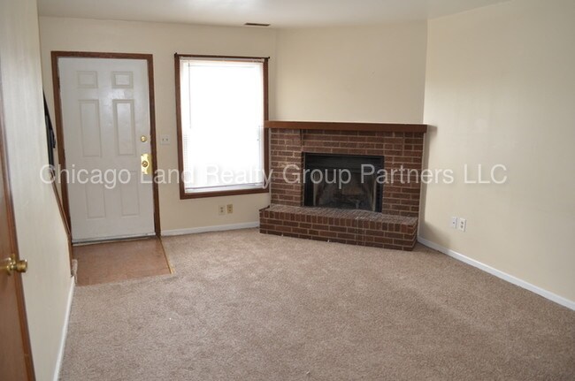 Building Photo - 1718 N Marywood Ave