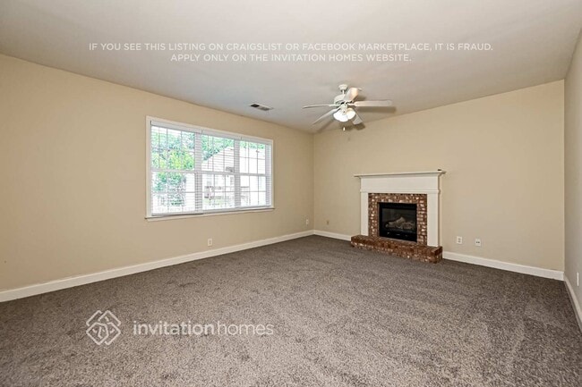 Building Photo - 909 Lakeside Ct