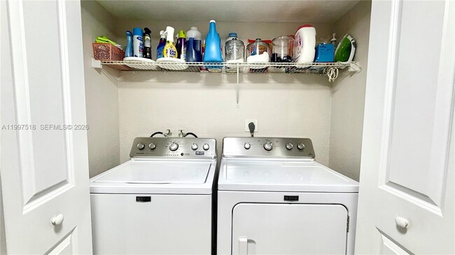 Building Photo - 8323 Lake Dr