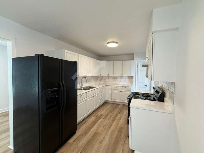 Photo - 4511 Diamondhead Dr House
