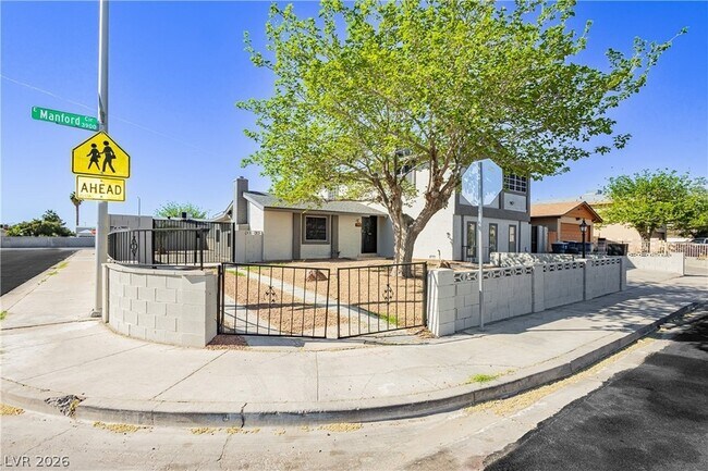 Foto del edificio - 3969 Manford Cir