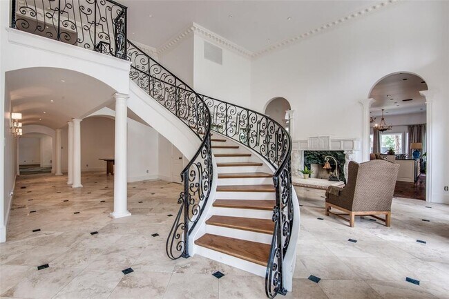 Foto del edificio - 5942 Colhurst St