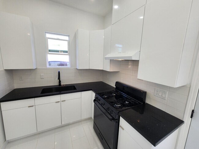 Foto del edificio - 10343 Penrose St