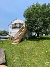Building Photo - 316 Newport Ave
