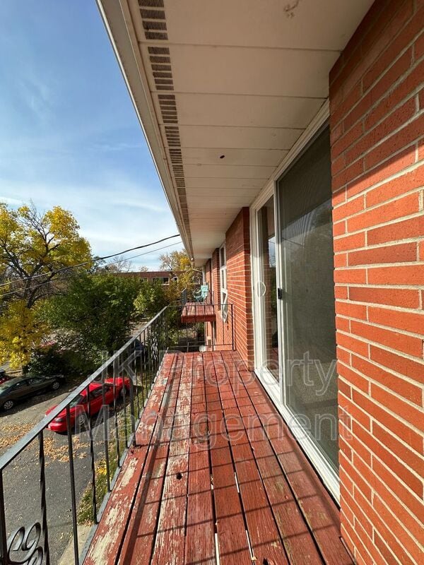 Building Photo - 1110 2nd Ave S