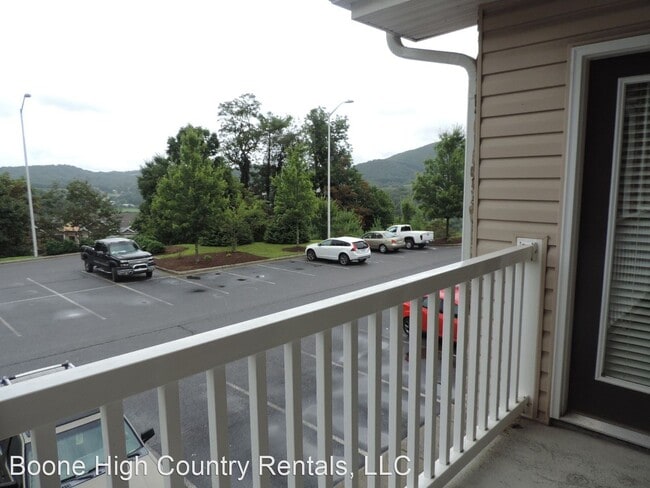 Building Photo - 2 br, 2 bath House - 247 Eli Hartley Dr #206