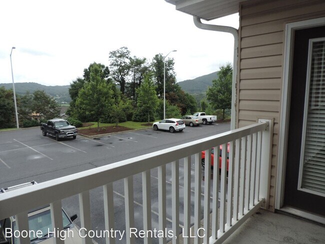 Foto del edificio - 2 br, 2 bath House - 247 Eli Hartley Dr #206