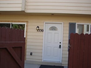 Building Photo - 1330 Firefly Cir