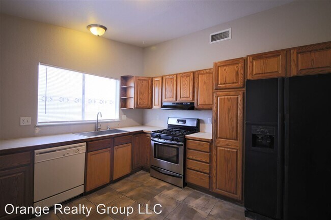 Building Photo - 4 br, 3 bath House - 1249 Arden St.