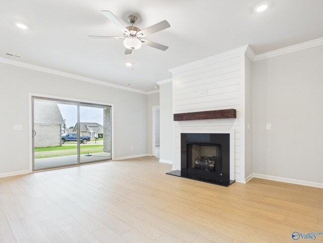Building Photo - 17993 Longleaf Dr