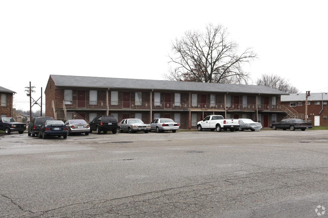 Primary Photo - Bella & Twin Oak Apartments