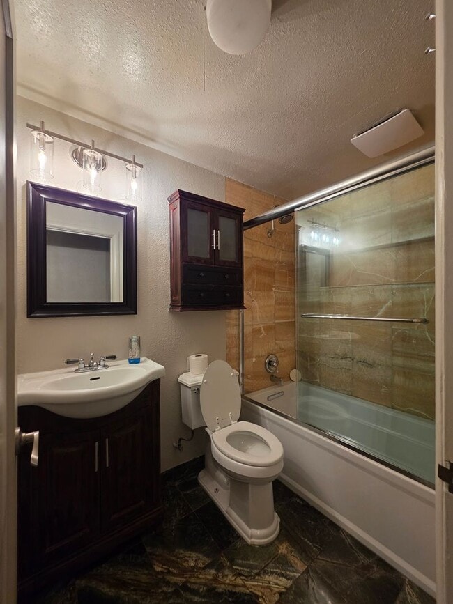 Building Photo - 2275 Arthur Ct